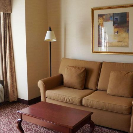 Hampton Inn & Suites Кингман Екстериор снимка