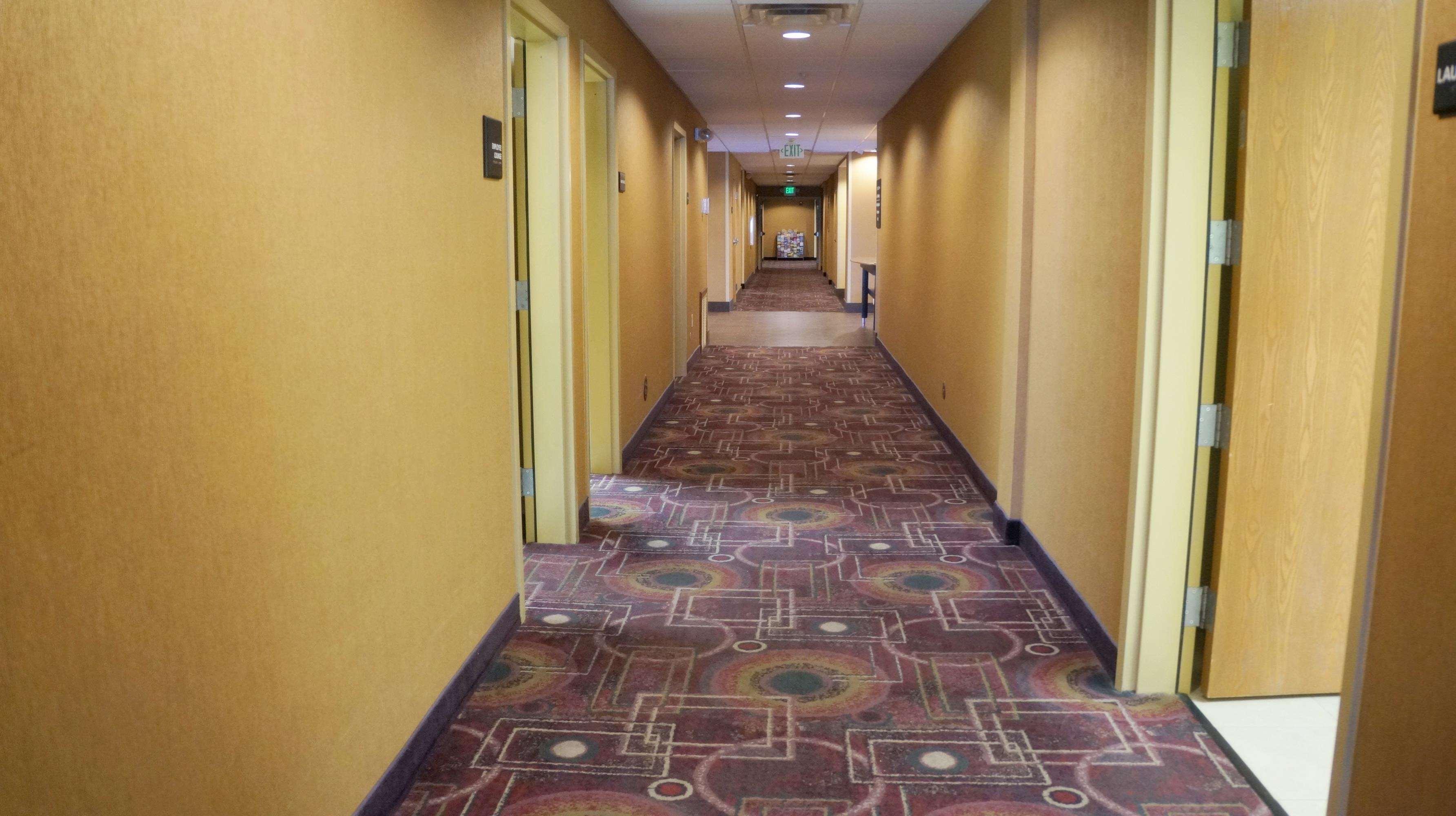 Hampton Inn & Suites Кингман Екстериор снимка
