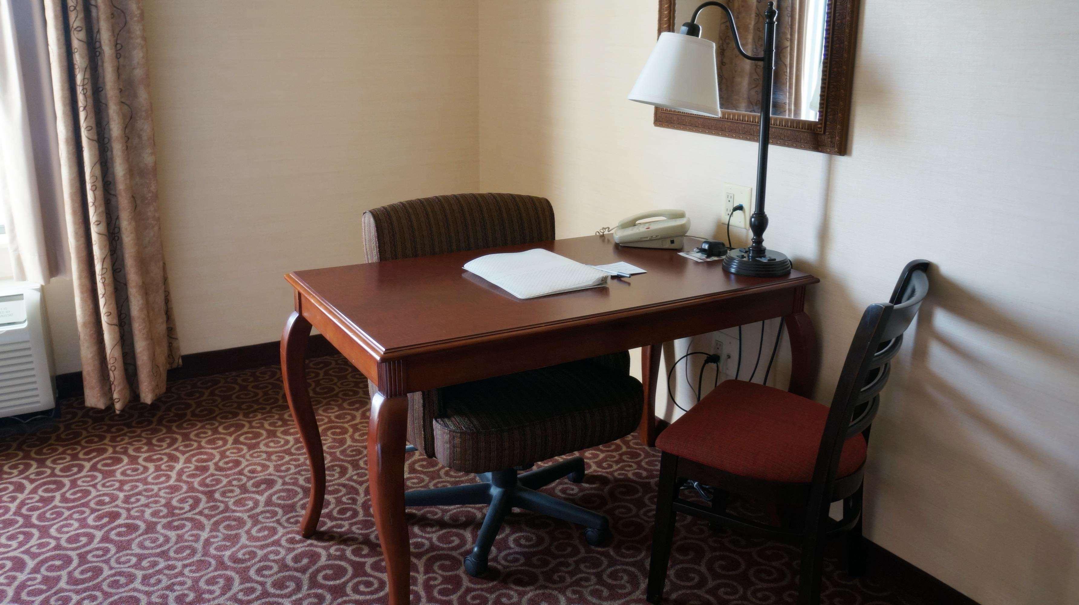 Hampton Inn & Suites Кингман Екстериор снимка